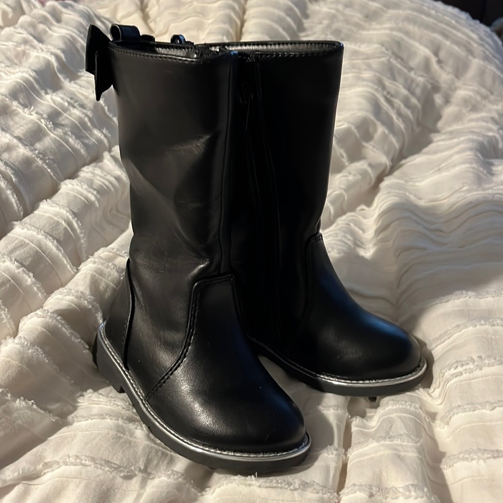 Baby/Toddler girl black boots size 7